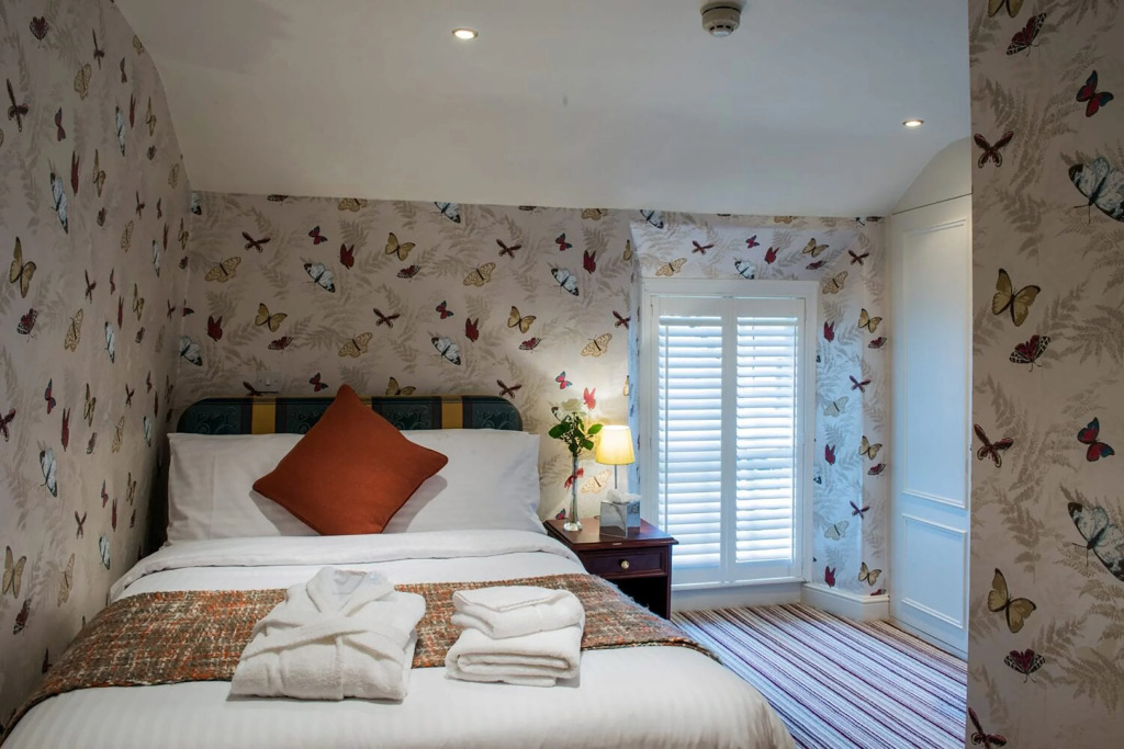 The Bear, Cowbridge