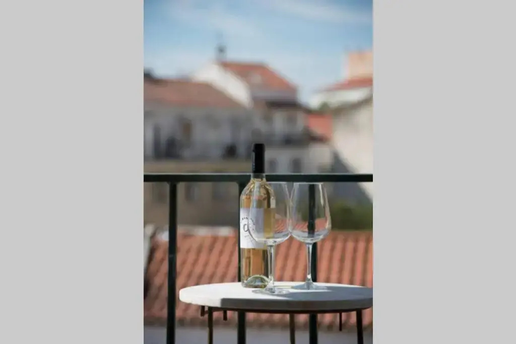 Alfama Stunning River and Historic City Views 2Bedrooms & 2Bathrooms AC Balcony 18th Century Building