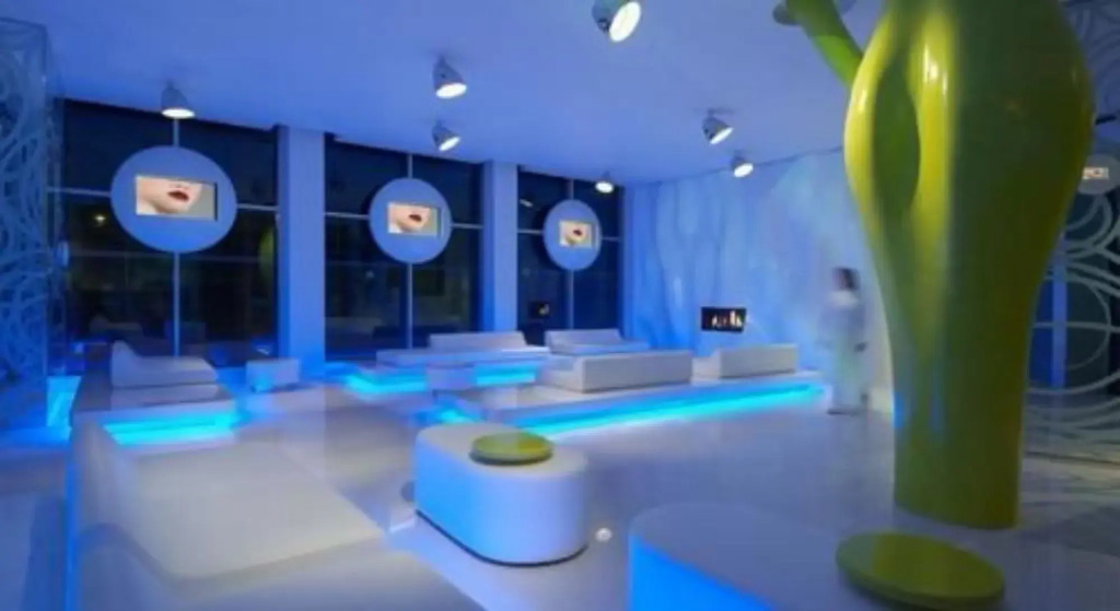 i-Suite Hotel