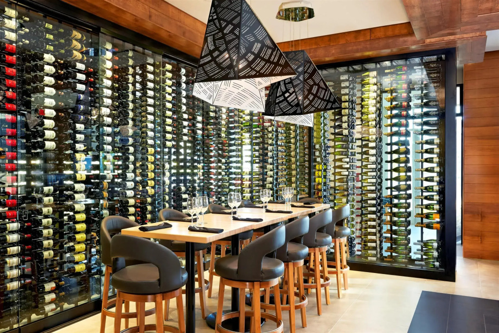 Four Points by Sheraton Kelowna Airport