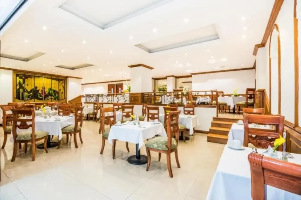 EM Hotels Andes Plaza