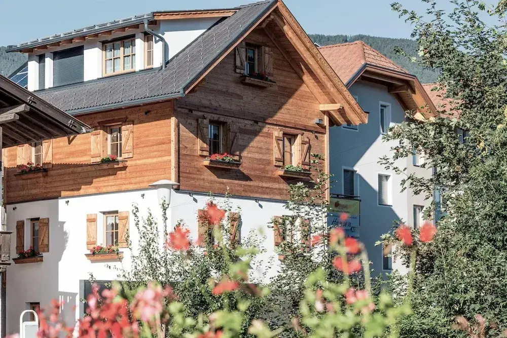 Chalet Tyrolian Apartments - by Familiaris - Pools 500 meters