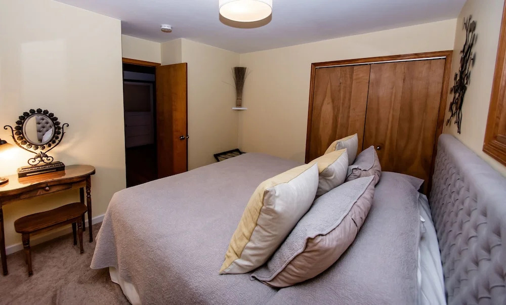 The Broadway Guest House