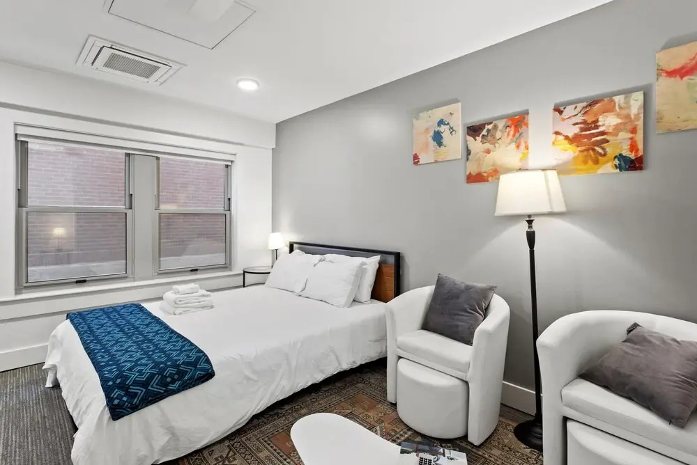 THE NETHERLAND - Modern MW Apts with Rooftop by Zencity