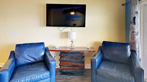 Put-in-Bay Waterfront Condo #204