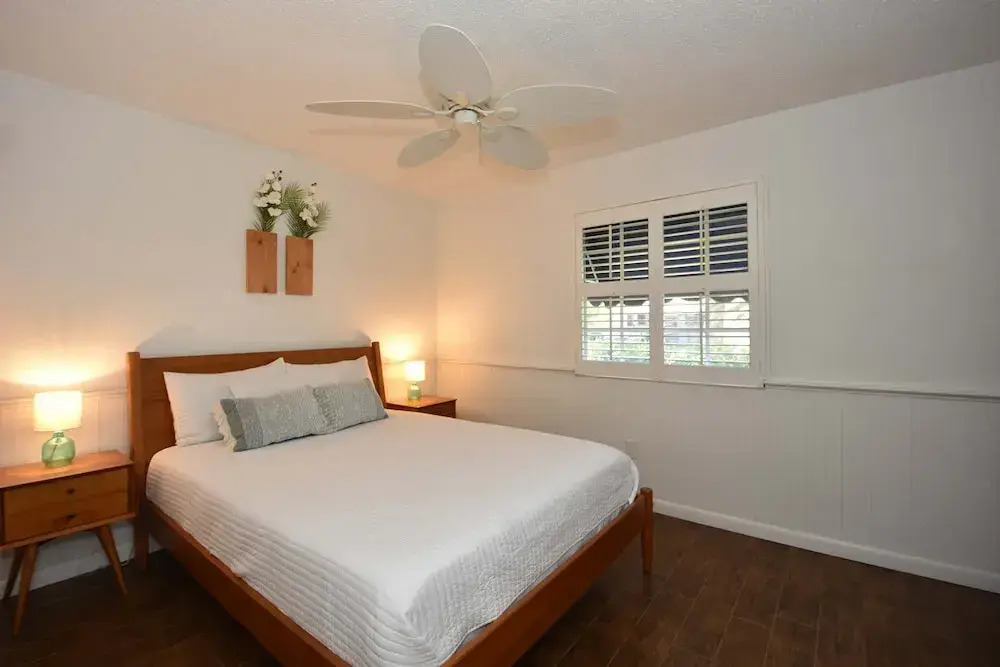 Sea Colony Cottage - Beachside Cottage in Beachfront Community w Pool