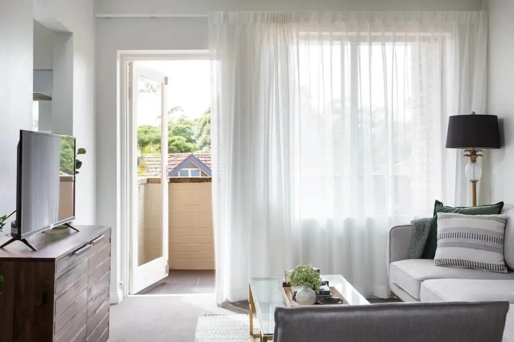 Sunny Apartment in Quiet and Green Neighbourhood