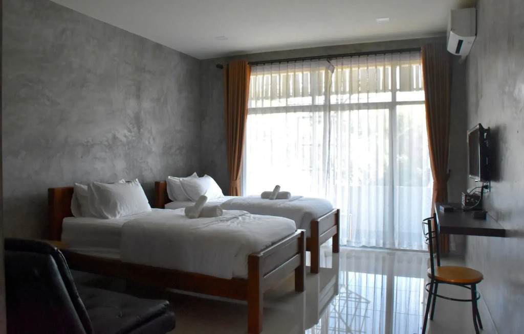 Hug Sakhonnakhon Hotel