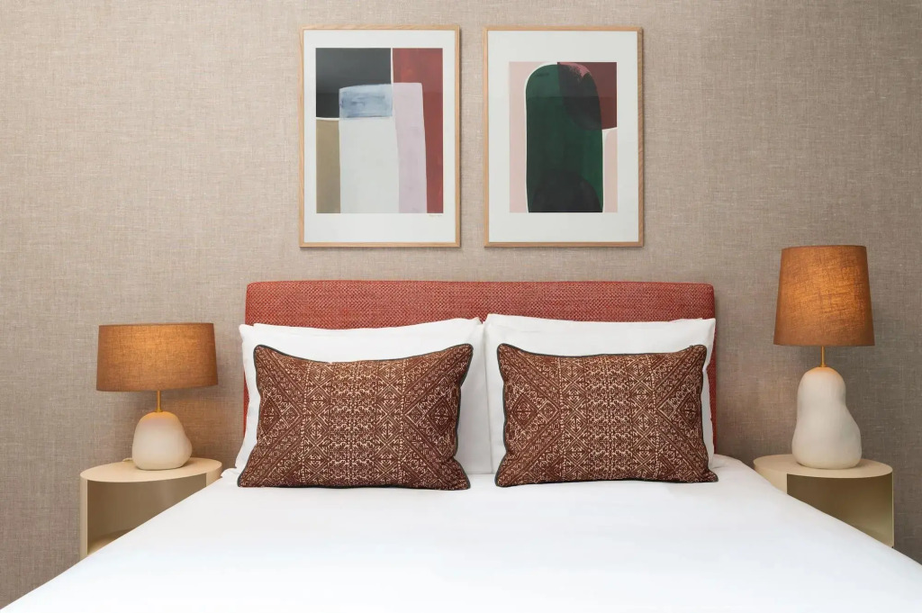 The Lincoln Suites
