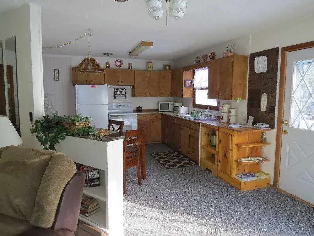 The Pines Country Inn