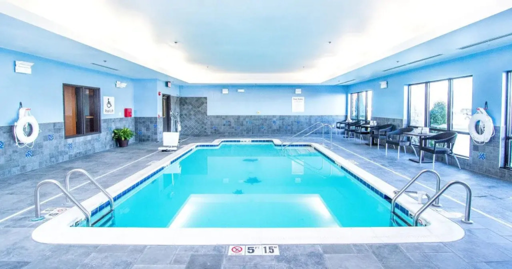 Holiday Inn Express & Suites Elkton - University Area by IHG