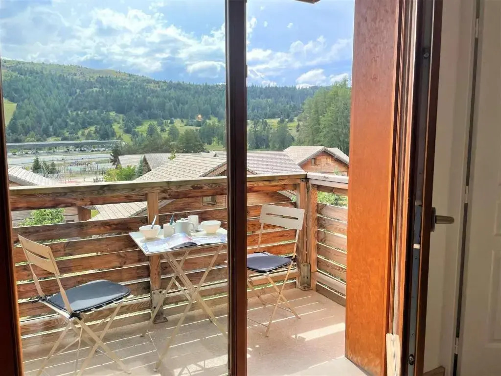 Appartement Le Dévoluy, 2 pièces, 4 personnes - FR-1-525-203