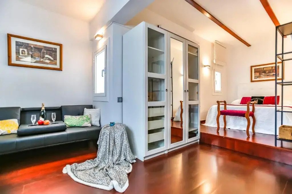Ghat Apartments Montroig