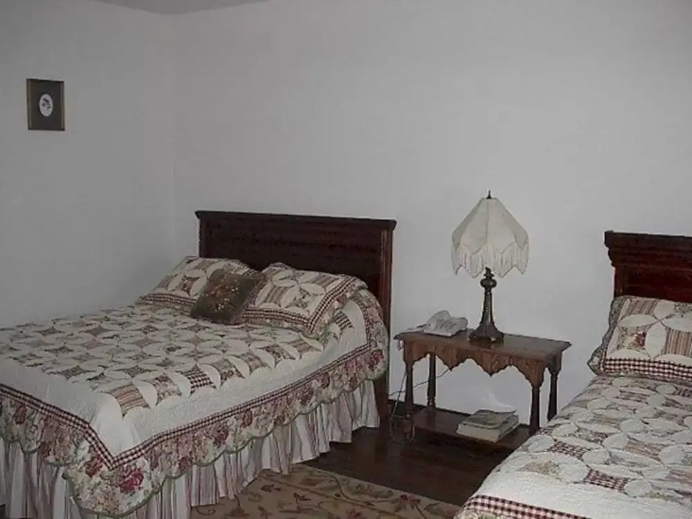 La Perla at Gregory House Country Inn & Restaurant