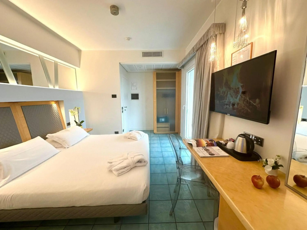 Club House Hotel