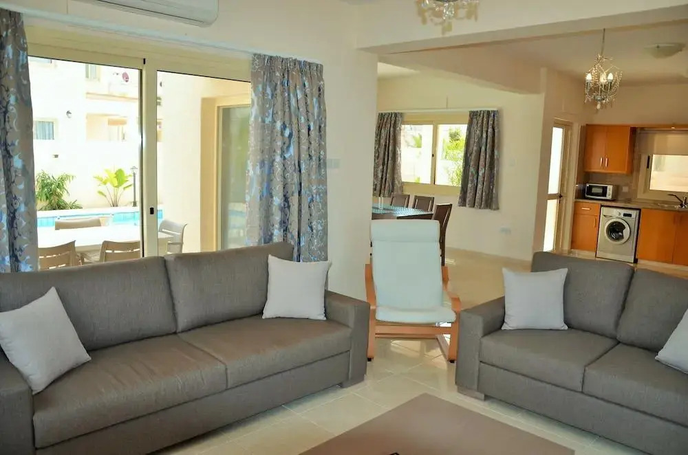 Anthorina Villa 4