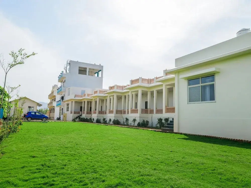 Oyo 41066 Brahma Farm Stays