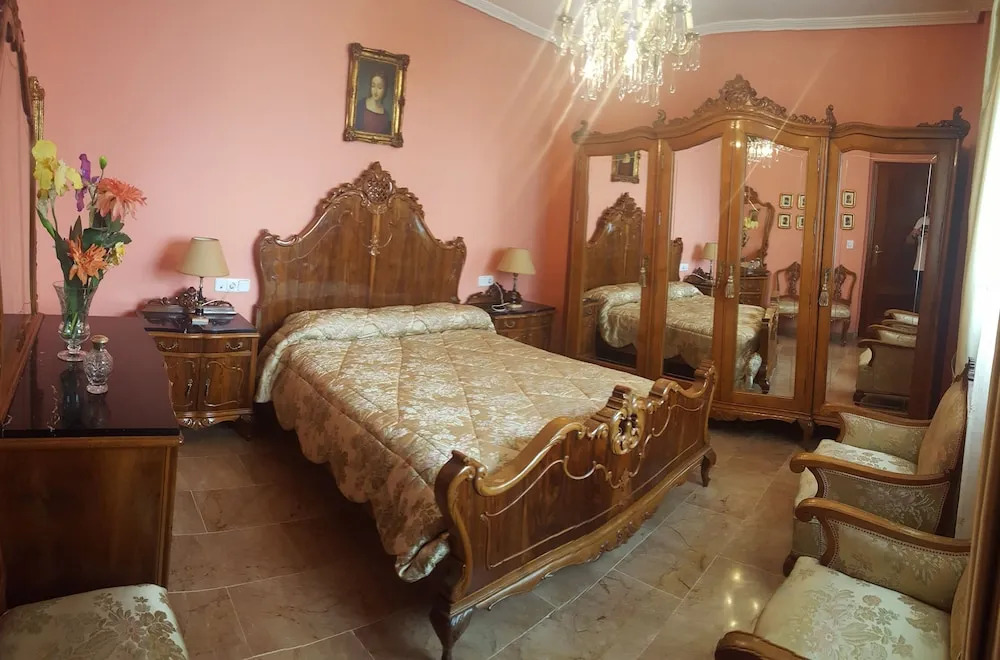 Piso junto a Jardines de la Victoria y Renfe
