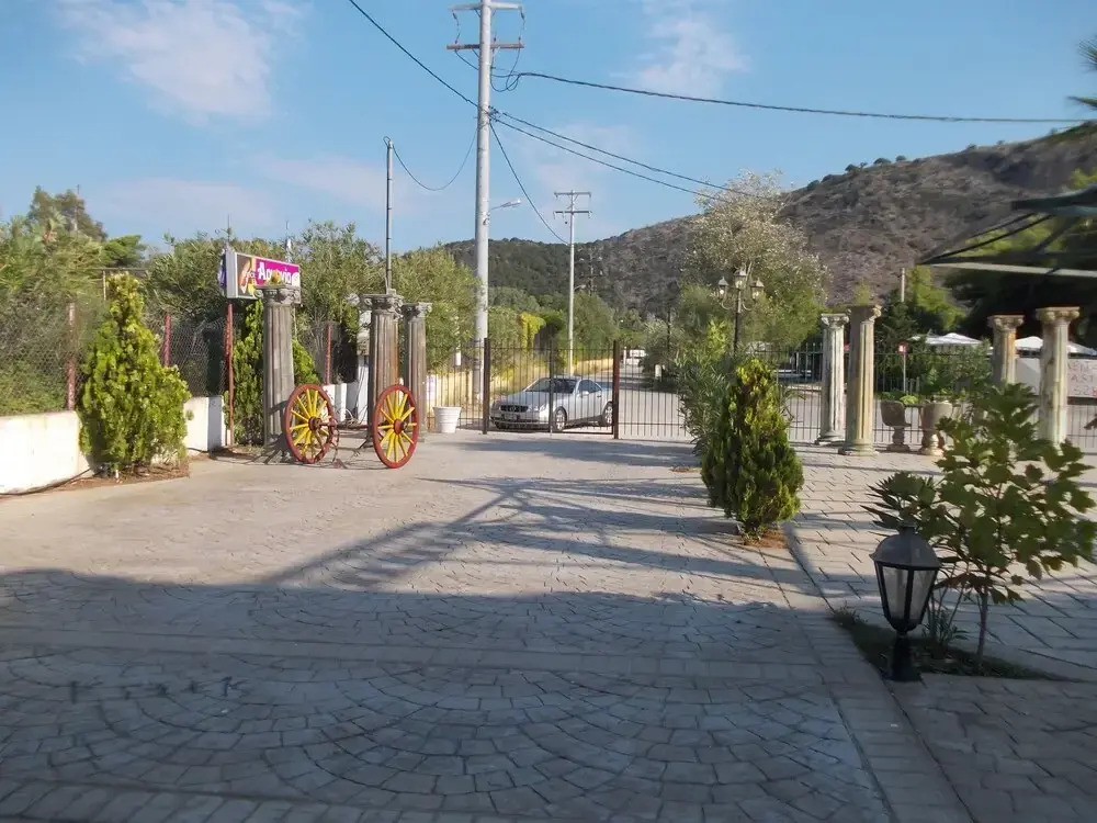 Kalogria Beach Apartments