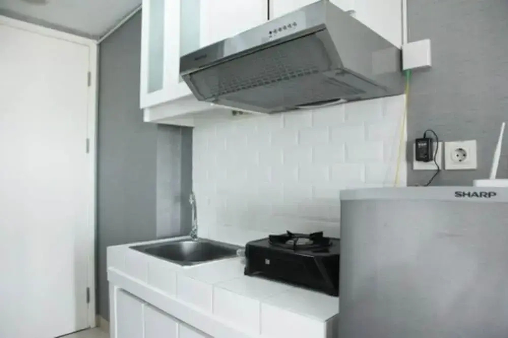 Modern and Comfortable Studio Apartment Springlake Summarecon near Summarecon