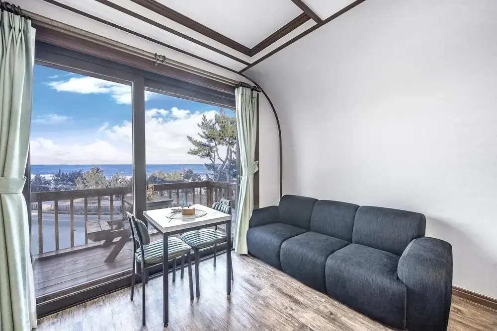 Gangneung Gyeongpo Blue Beach Pension