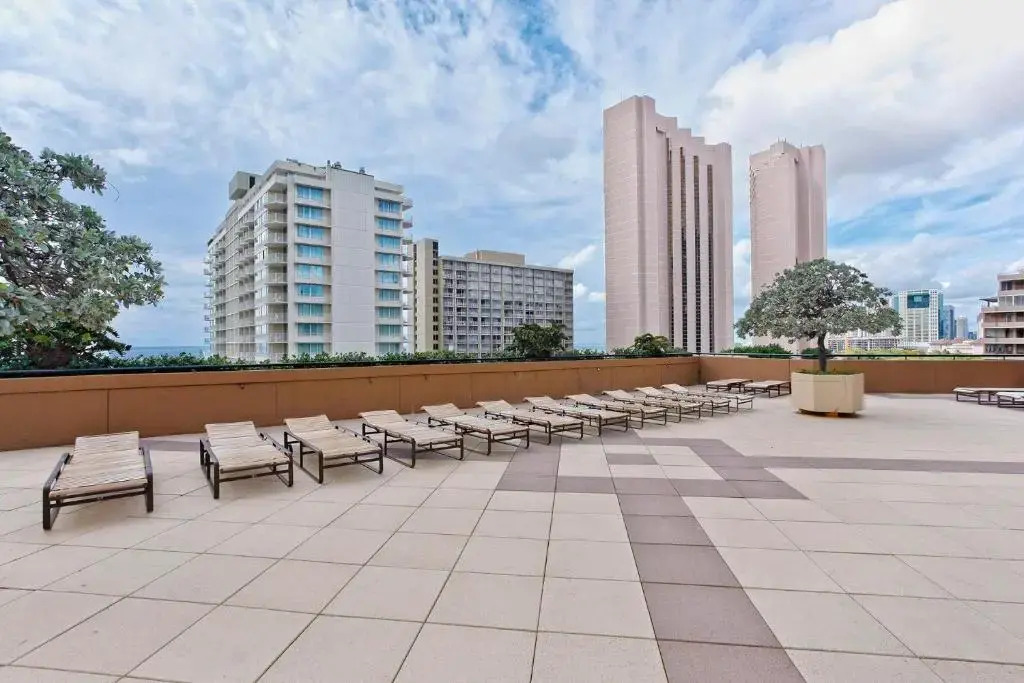 Discovery Bay #1509-Endeavor Tower