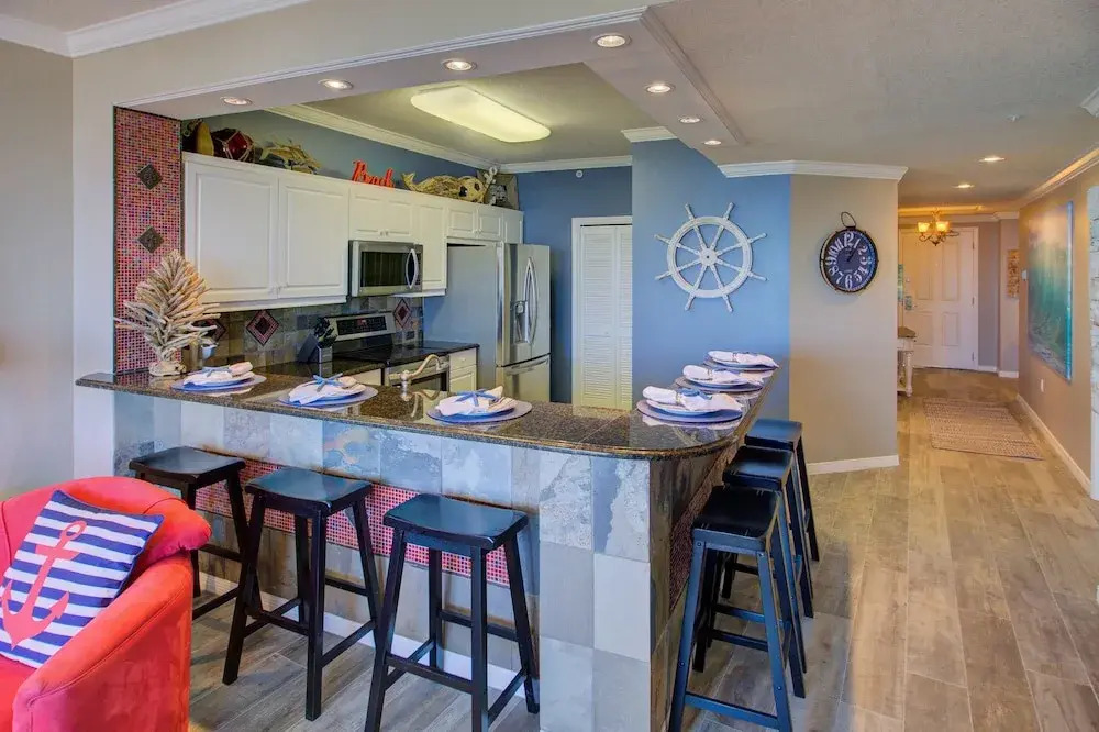 Gulfside 508 - 2 Br condo by RedAwning