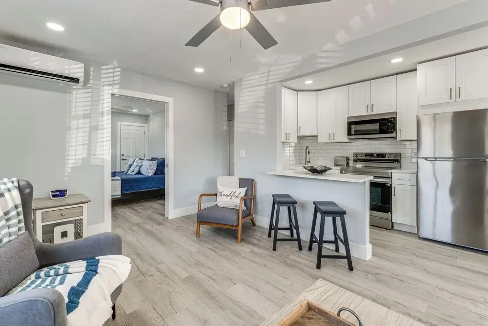 Walk to Gulf: Madeira Beach Condo w/ Patio