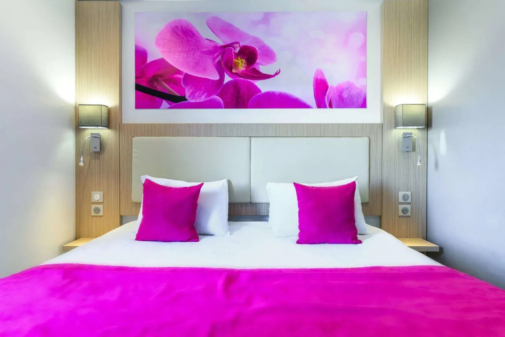 FH Confort Hotel Orléans Comet