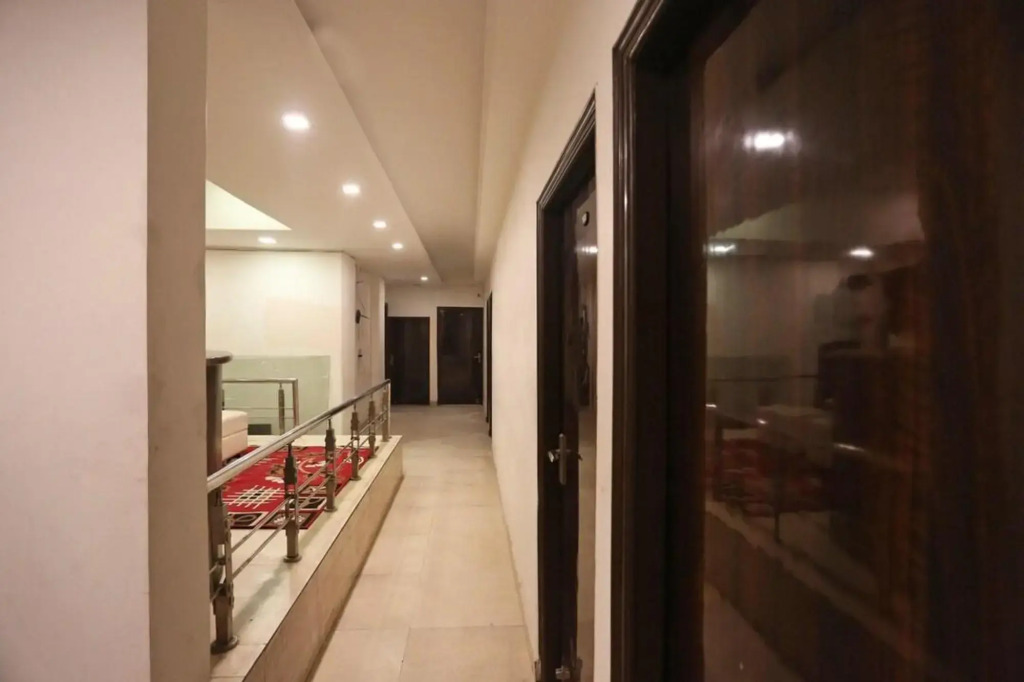 5 Seas Hotel and Banquet