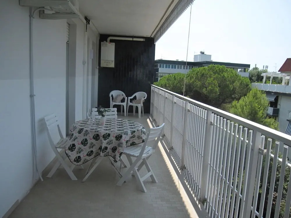 Modern Flat at Grado Pineta With Terrace