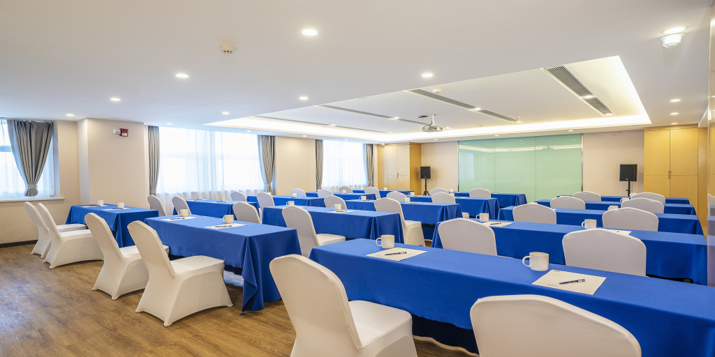 Holiday Inn Express Urumqi Station by IHG