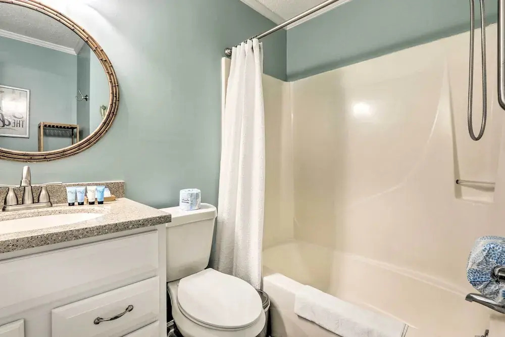 Top Floor Oceanview King Villa - Oceanfront Resort