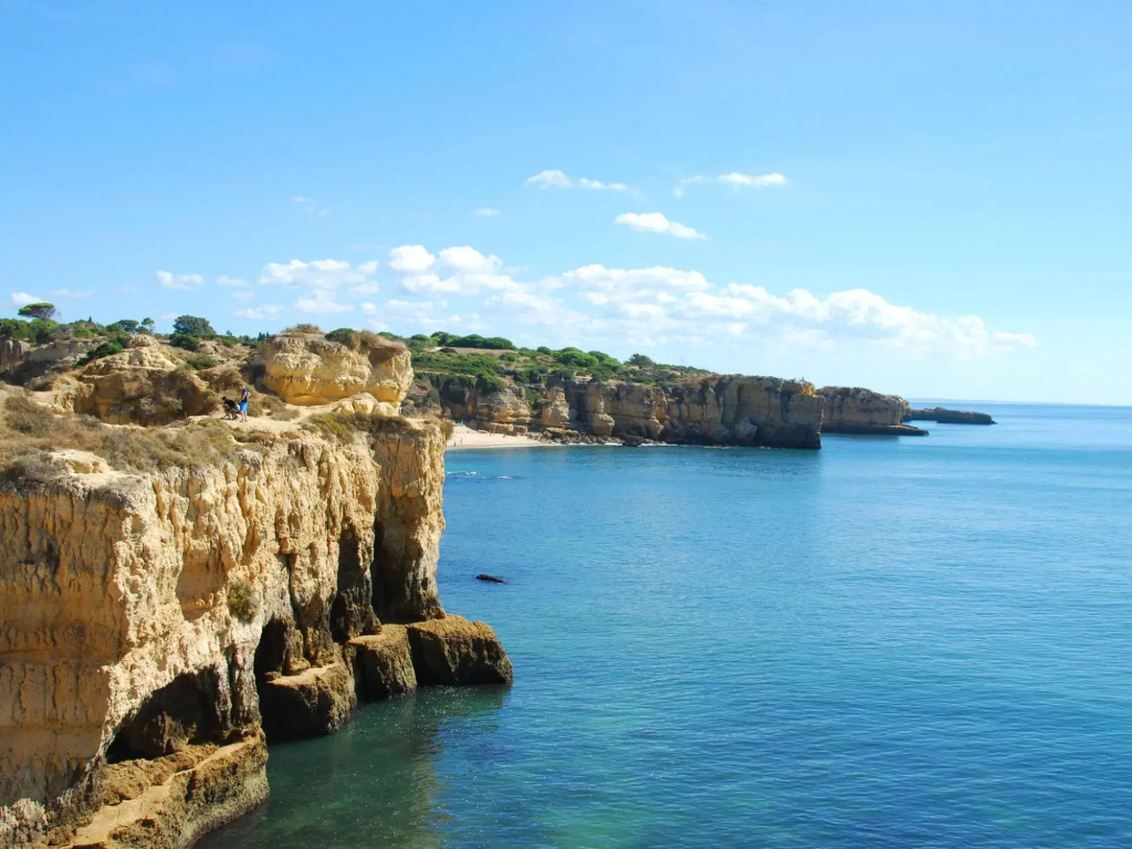 Spacious villa in Albufeira with private pool