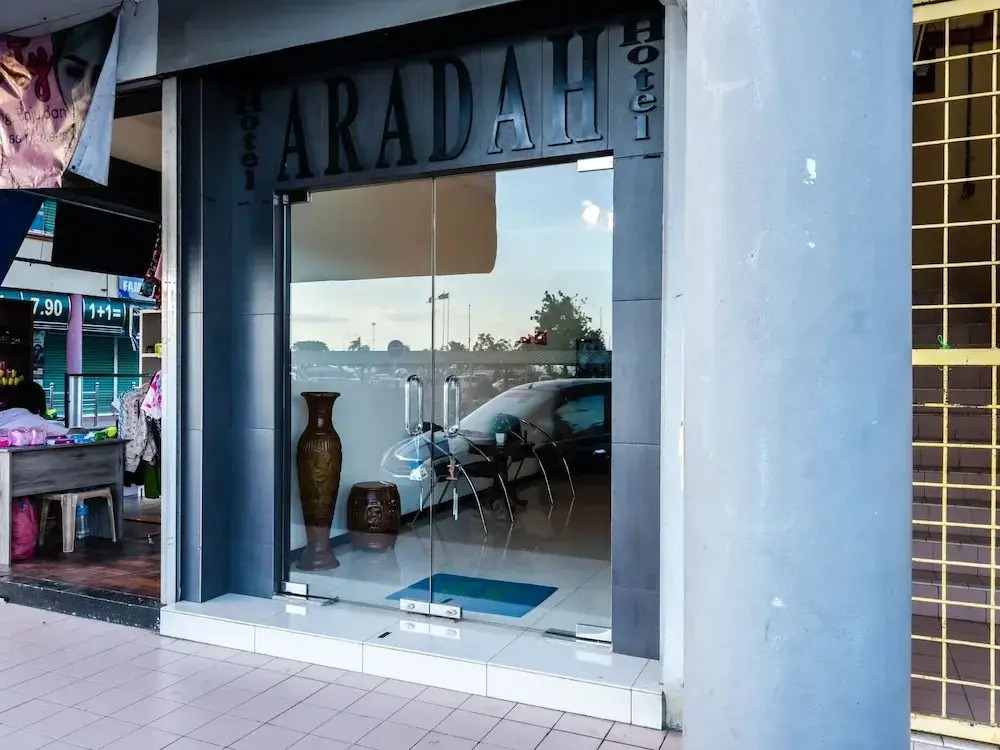 OYO 89621 Aradah Hotel