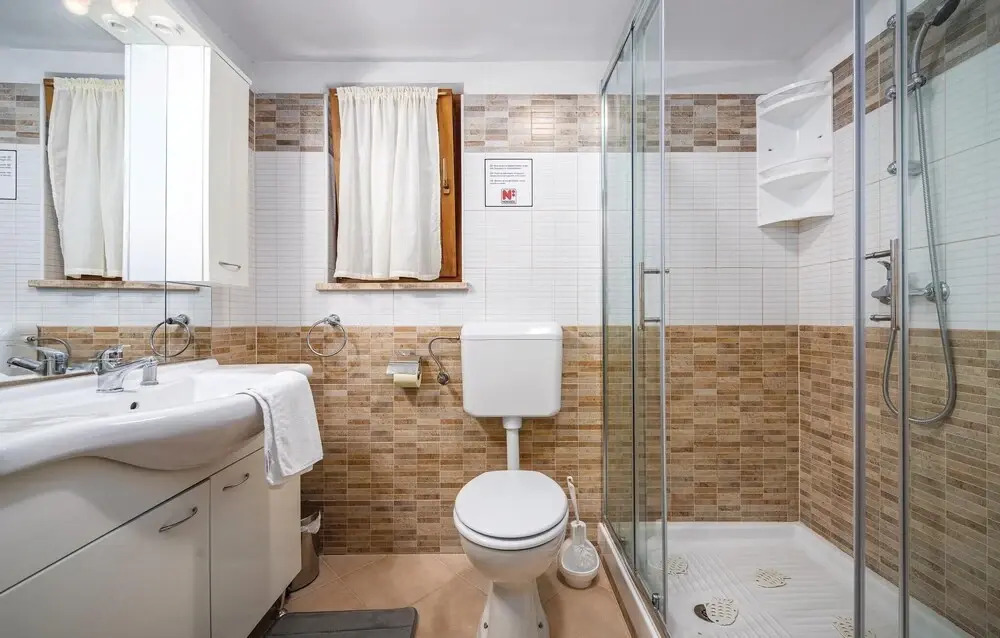 Awesome Home in Baderna With Wifi and 3 Bedrooms