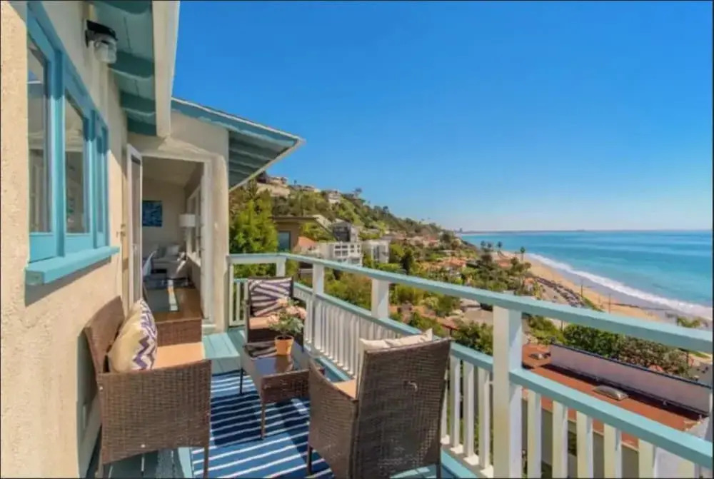 17878 Los Angeles - 4 Br Home