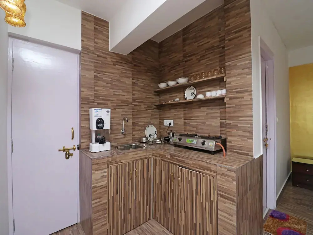 OYO 10770 Home Modern 2BHK Villa Naukichiyatal