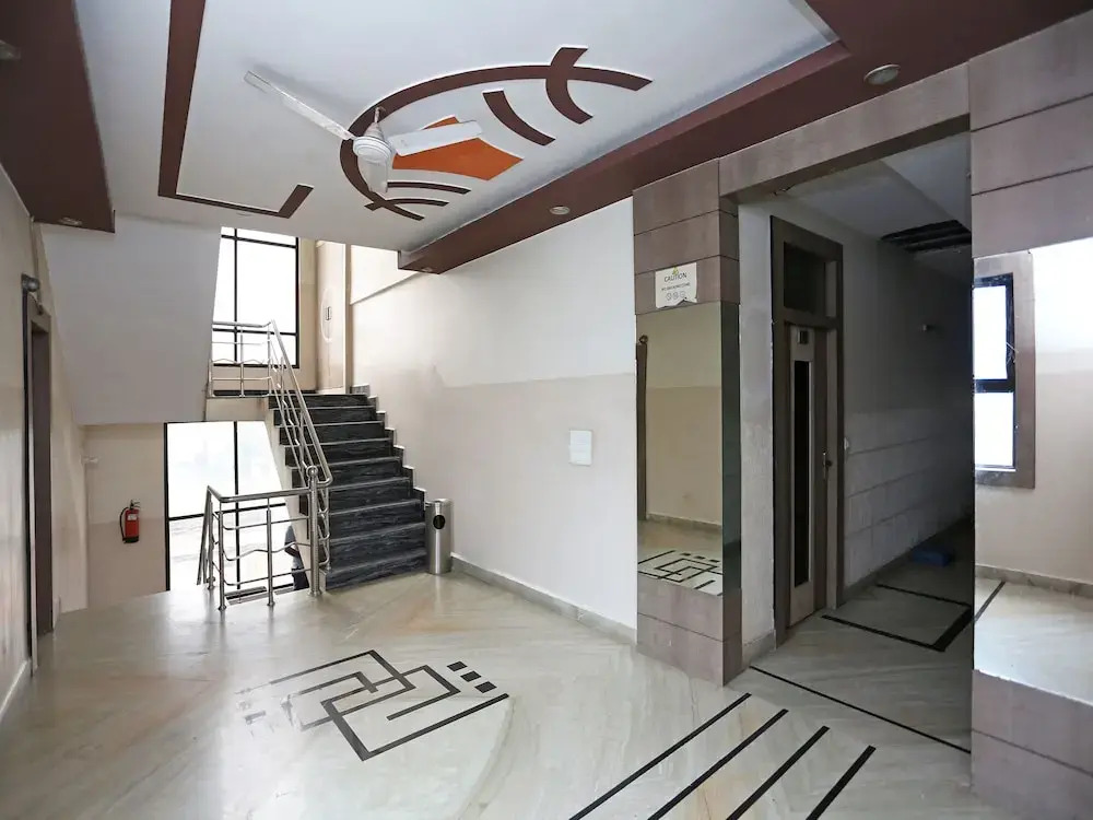 OYO 16103 Hotel Neelkanth
