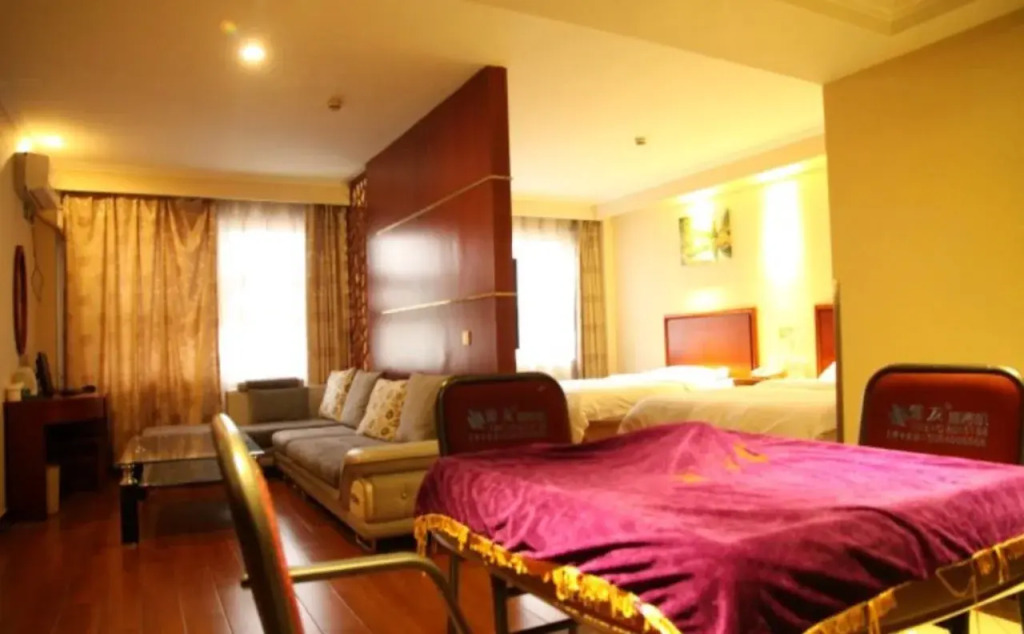 GreenTree Inn Shandong Heze No.1 Senior Middle School Business Hotel