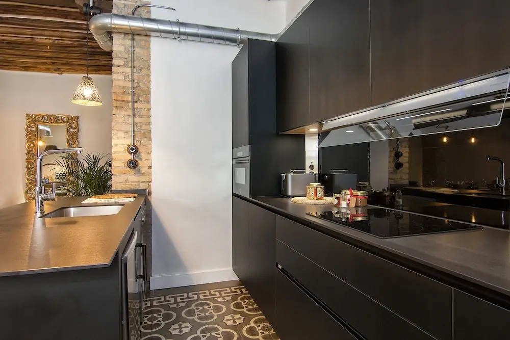 Chezmoihomes Unforgettable - First Class