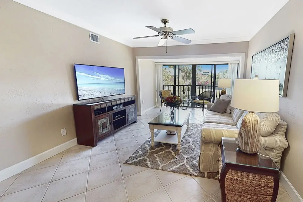 White Sands & Ocean Waves Bld 5 2nd fl
