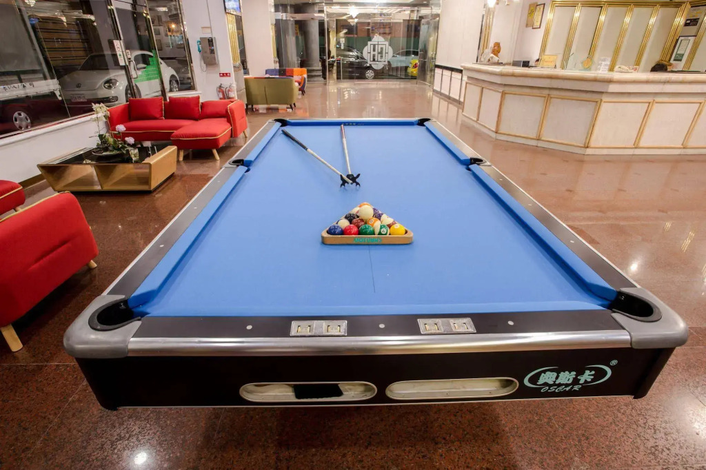 Mou Hotel Luchuan