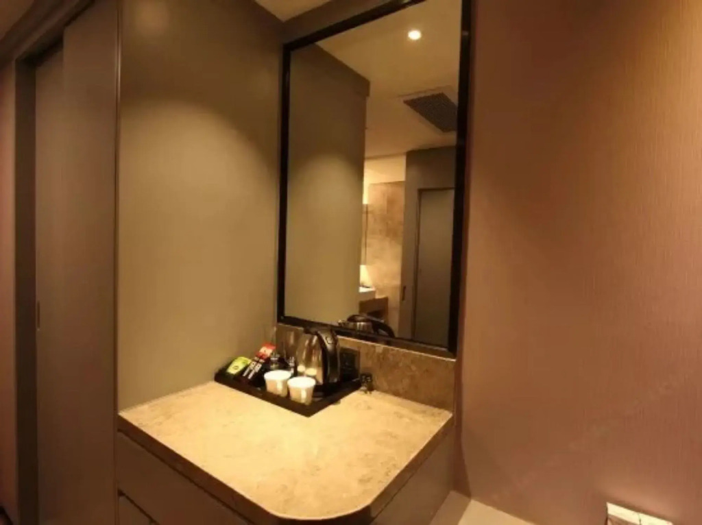 Aishang Hotel (Lecong Furniture Mall, Foshan)