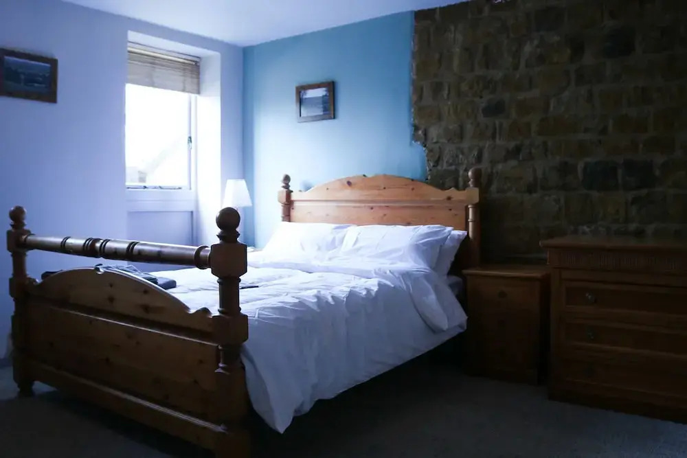 The Hollybush Inn and B&B