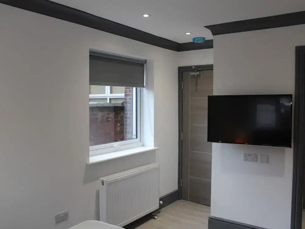 Townhouse @ 282 Walthall Street Crewe