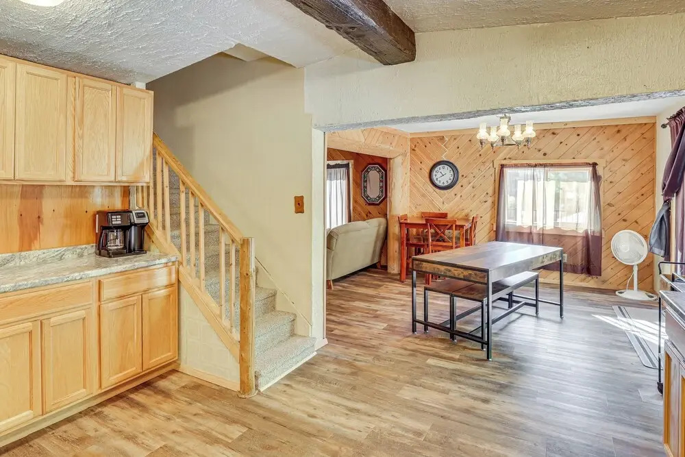 Lead Hideaway w/ Fireplace, Grill & New Deck!