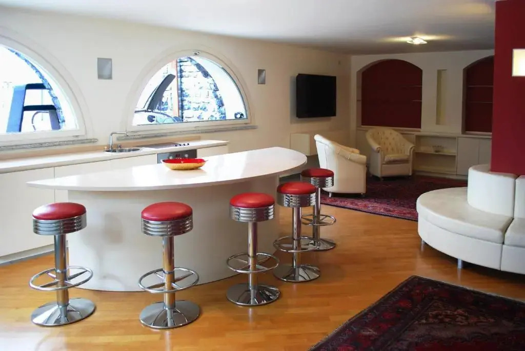 Villa Silver