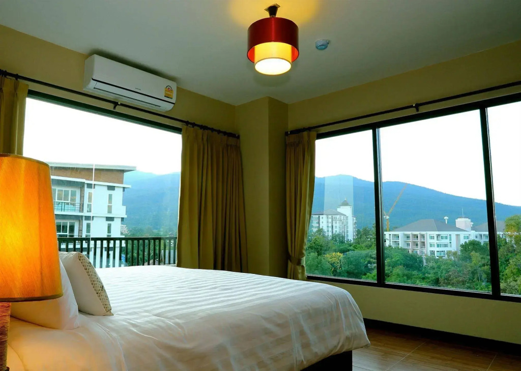 WE Valley Hotel