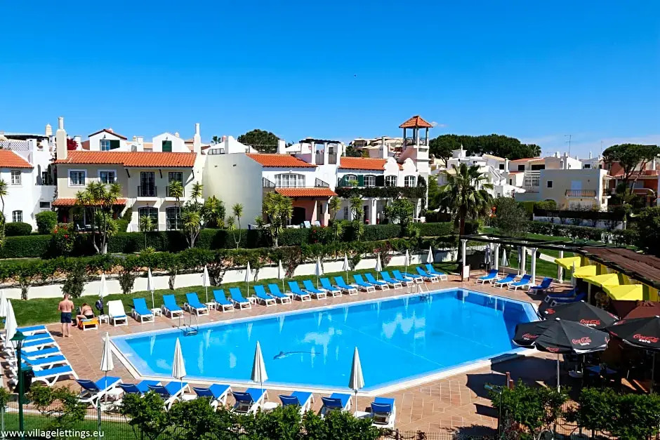 T4 Grand Townhouse Old Village